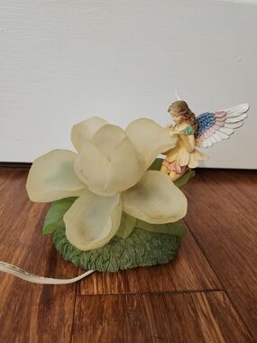 Vintage Cedar Creek Fairy Night Light Pixie Flower Lamp Whimsical Lighting Decor